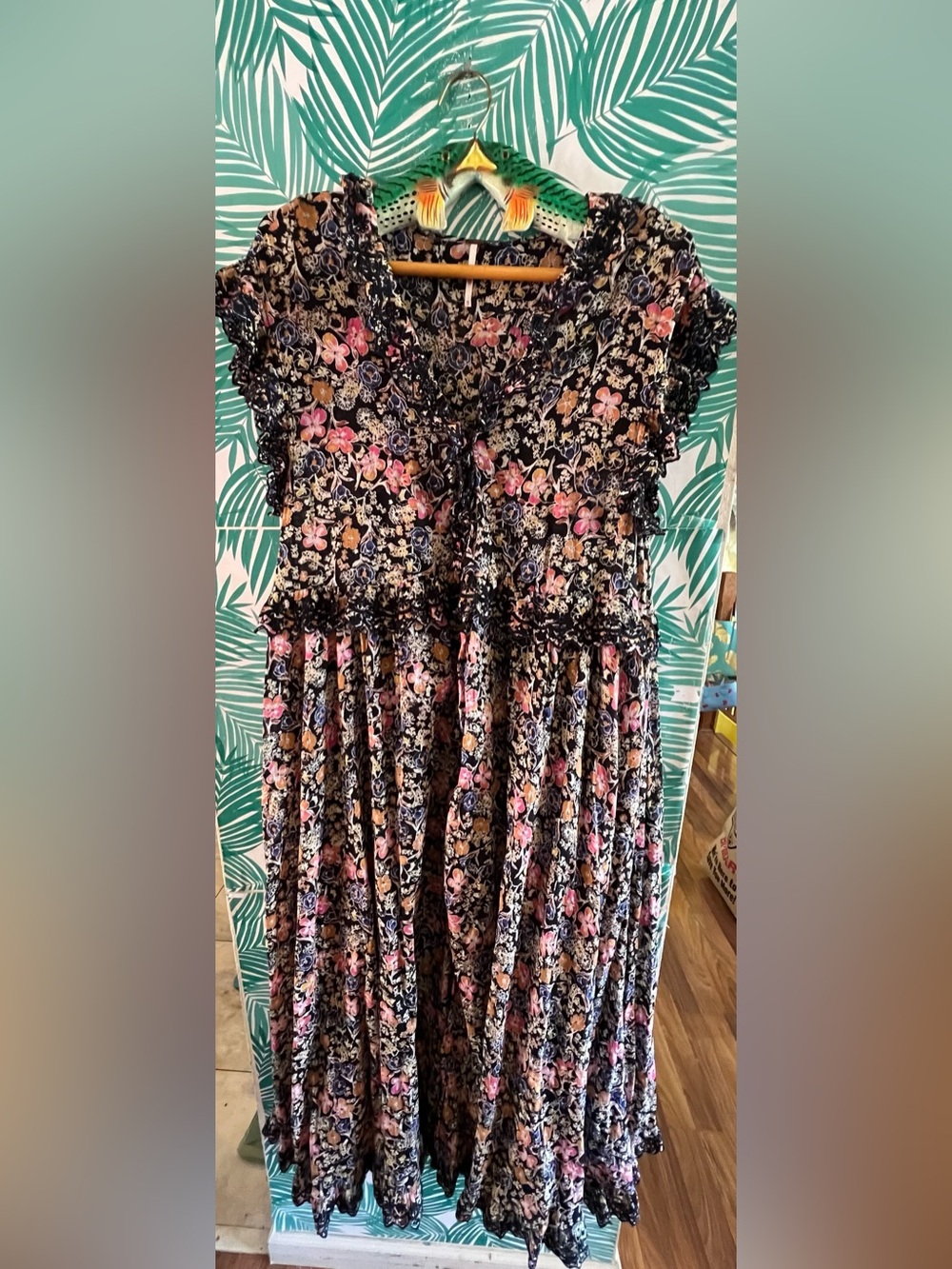 Free People Milania Midi Dress in Dark blue floral print eyelet ruffles sz Xs